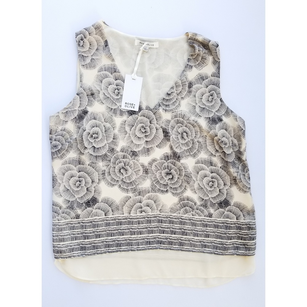 🌵Rose & Olive Cream and Black Floral Tank